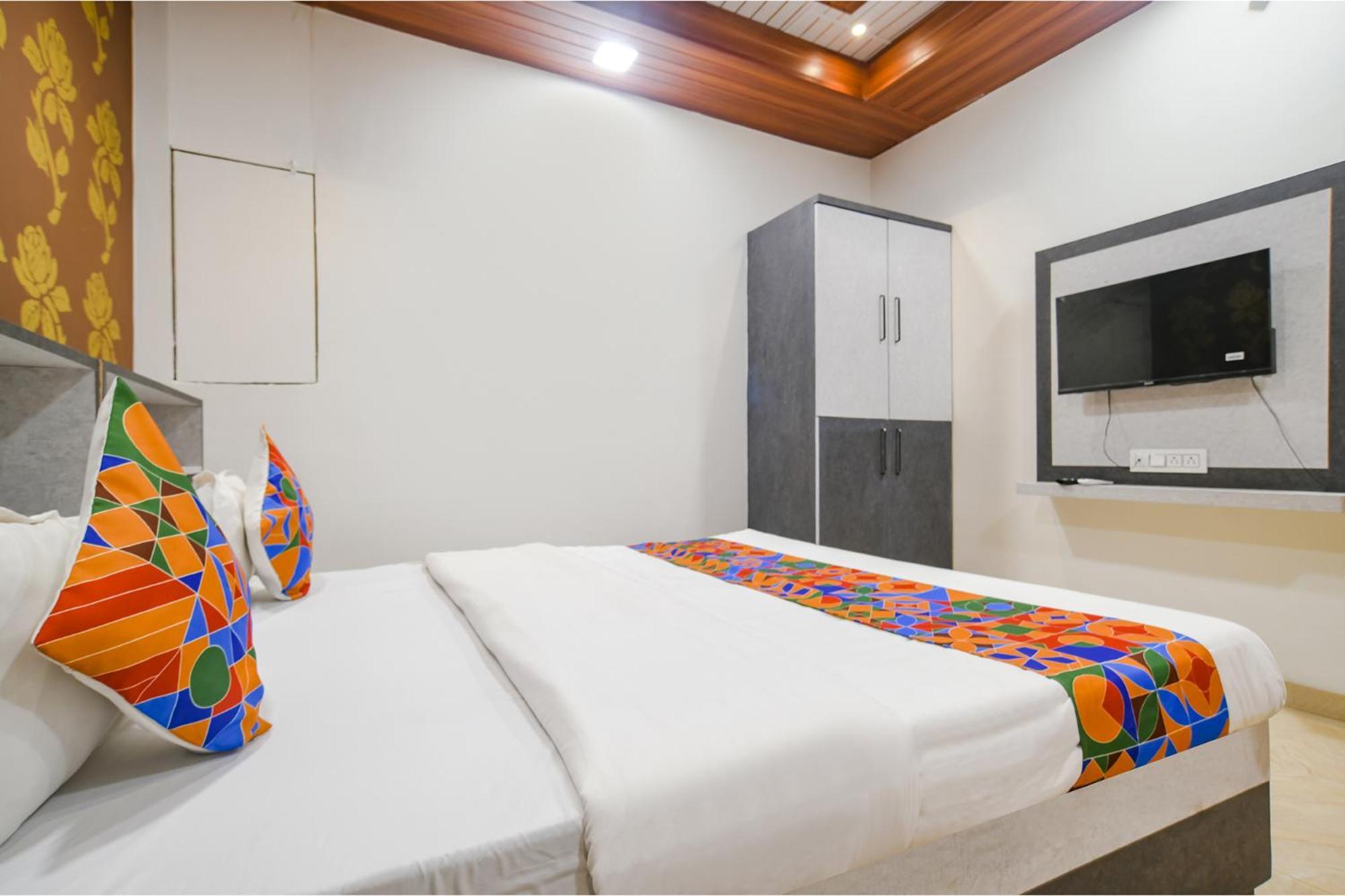 Fabhotel Dream Paradise Indore Bagian luar foto